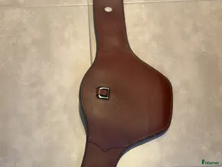 Sadeltillbehör hästutrustning Ny Bates hoppgjord - Annons 1