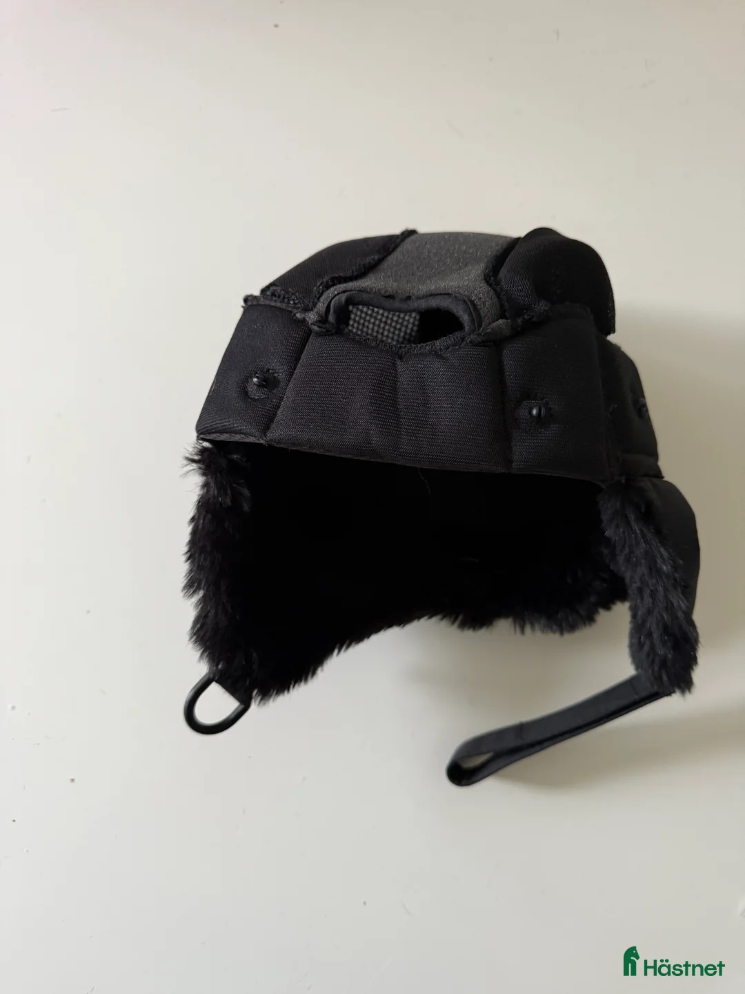 Övrig Ryttarutrustning ryttarutrustning till salu: Samshield vinter innerliner strl 55 i Kinna - Annons 1