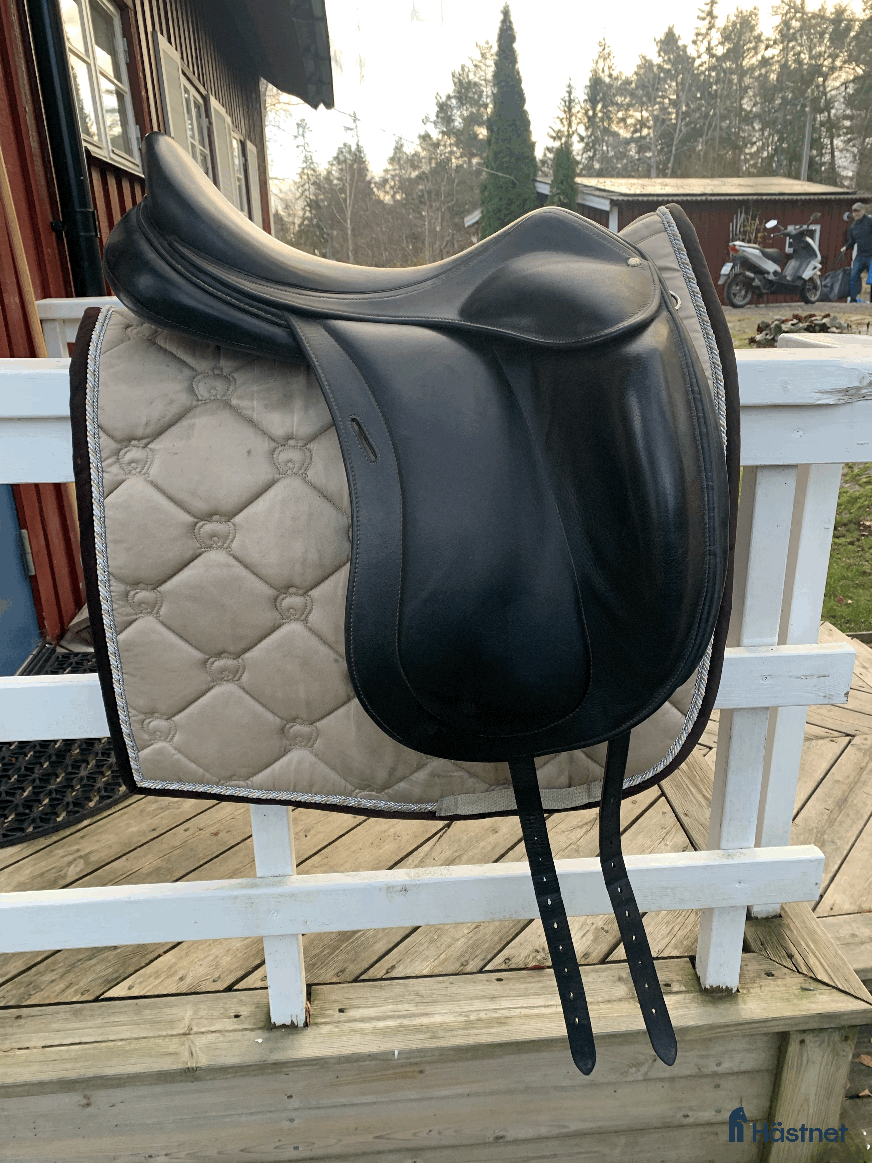 Sadlar hästutrustning till salu: Childeric DFI 17.5 W/A0 i Vaxholm - Annons 22