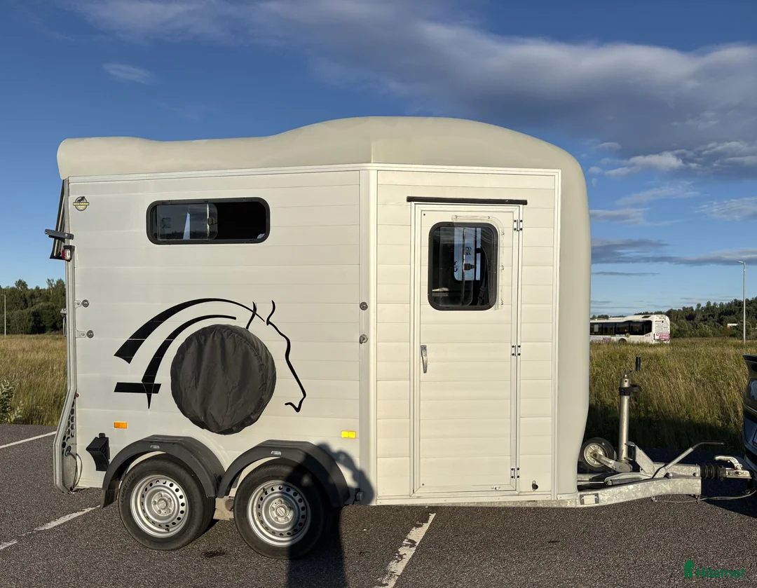 Hästtransporter  fordon & transport till salu: Välutrustat Cheval Liberté touring - Annons 2