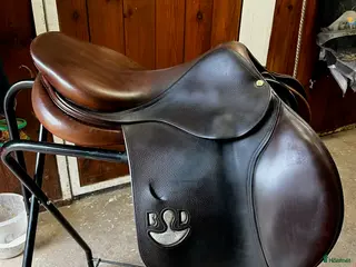 Sadlar hästutrustning Bruno Delgrange - Annons 1