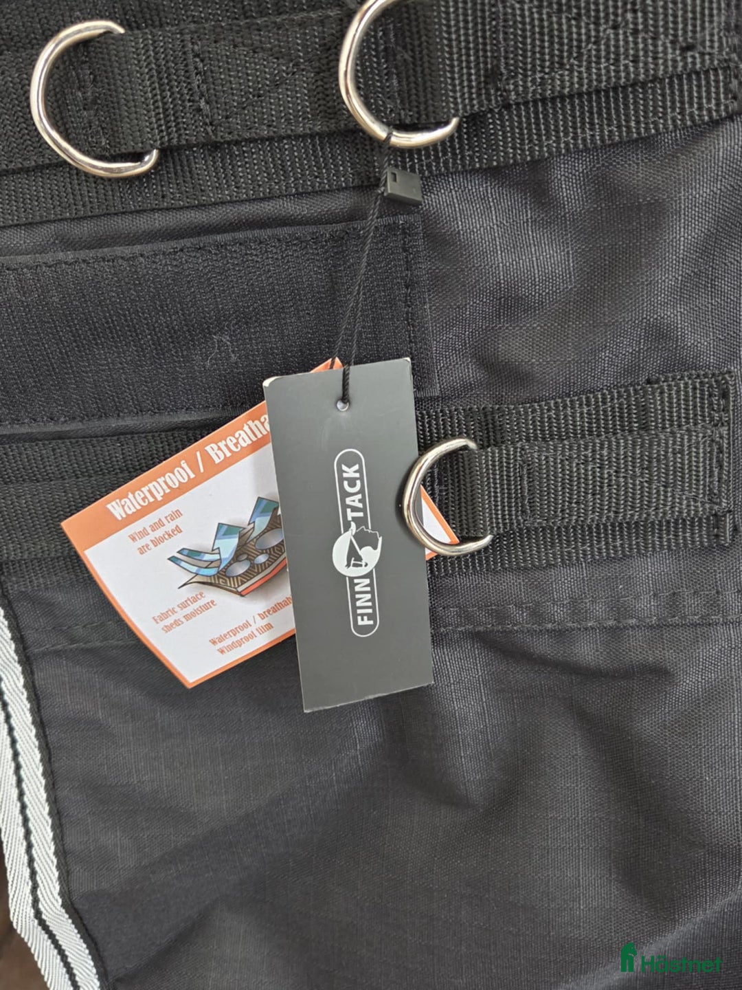 Täcken hästutrustning till salu: Regntäcke - nytt i Virsbo - Annons 2