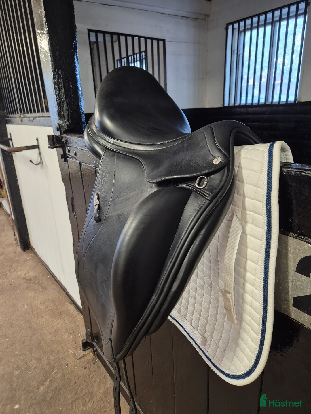 Sadlar hästutrustning till salu: Equipe olympia i fint skick säljes! i Varberg - Annons 6