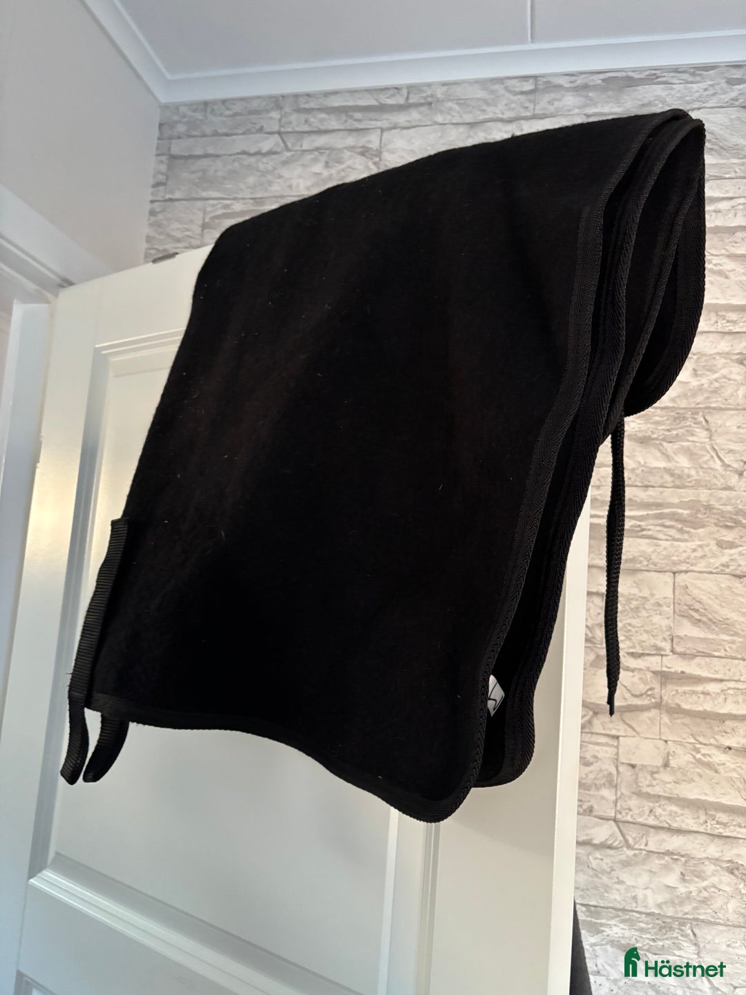 Täcken hästutrustning till salu: Ull ländtäcke  i Huskvarna - Annons 3