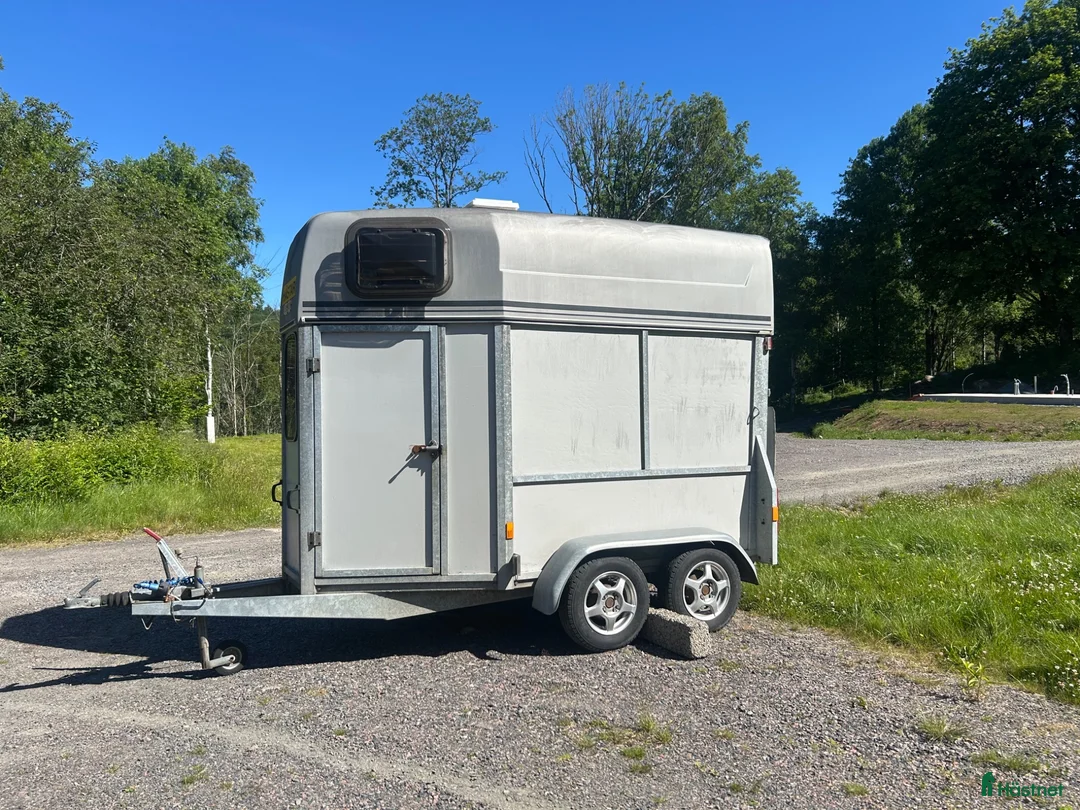 Hästtransporter  fordon & transport till salu: Star Trailer HT Starviking 1400 – 2006 - Annons 1