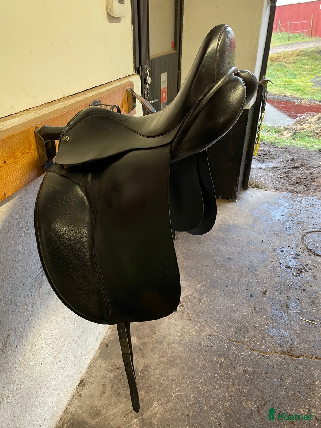 Sadlar hästutrustning till salu: Dressyrsadel morris and nolan  i Karlskoga - Annons 2