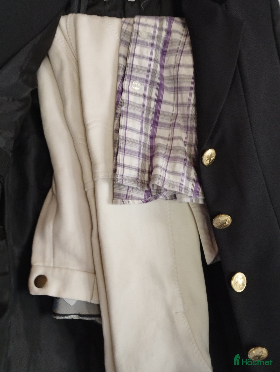 Jackor & Kavajer ryttarutrustning till salu: Tävlings set i Henån - Annons 1