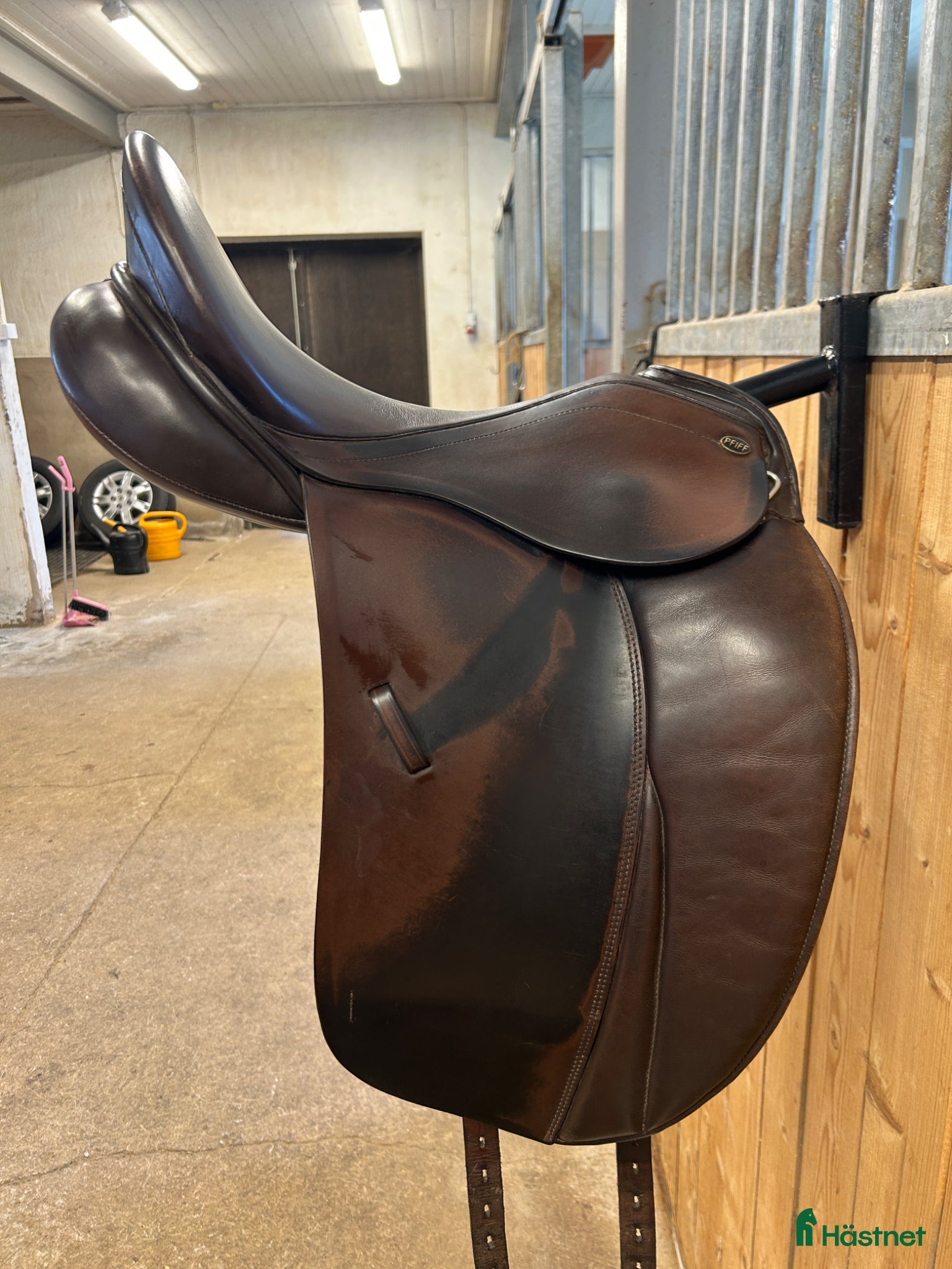 Sadlar hästutrustning Äldre Pfiff dressyrsadel - Annons 13