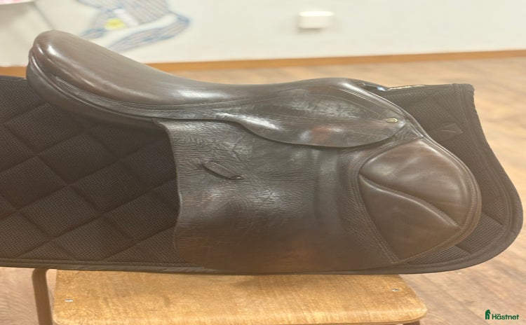 Sadlar hästutrustning till salu i Katrineholm - Annons 4