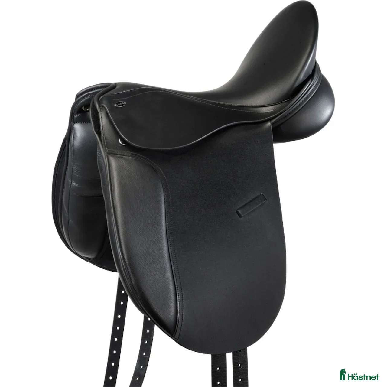 Sadlar hästutrustning till salu: Fin dressyrsadel 15,5 tum. Ett fynd! i Robertsfors - Annons 6