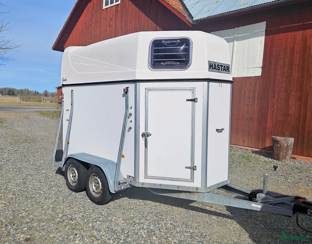 Hästtransporter  fordon & transport till salu: X-TRAIL JADE, 2006 - Annons 1