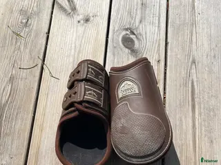 Benskydd hästutrustning Verdus skydd i Flyinge - Annons 1