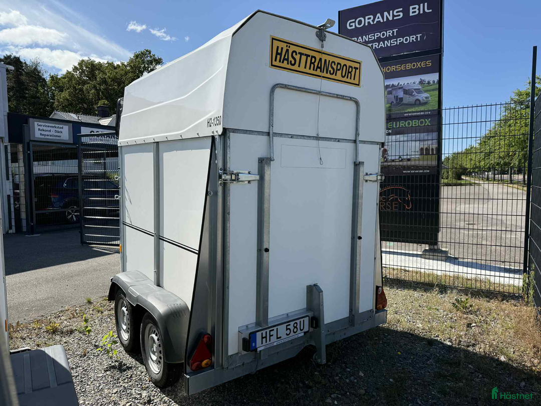 Hästtransporter  fordon & transport till salu: Hästtransport Värmlandsvagnen Classic 660 nyskick! i Köping - Annons 2