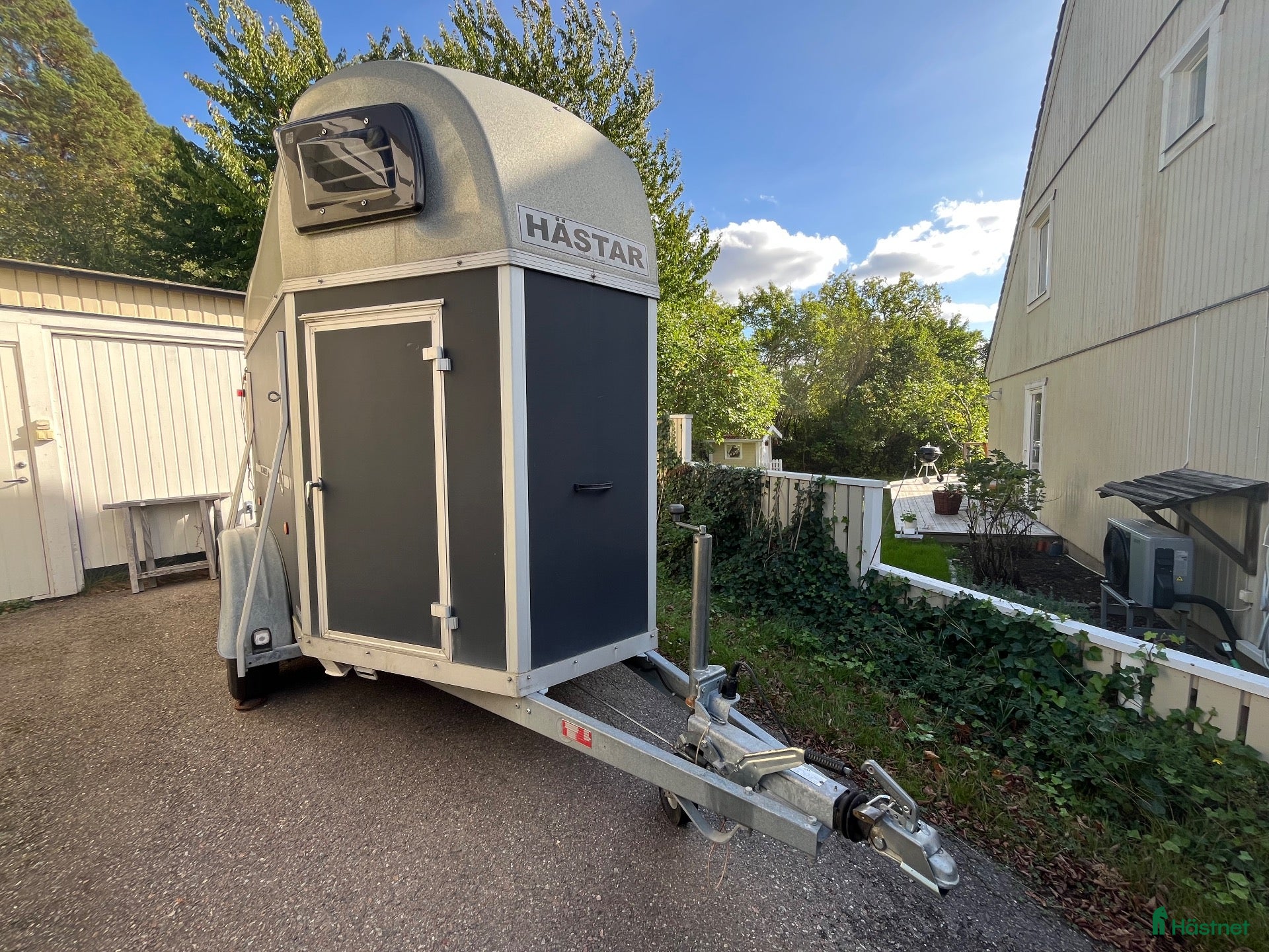 Hästtransporter  fordon & transport till salu: Släpvagn boogie  - Annons 1