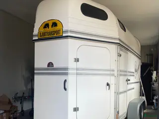 Hästtransporter fordon & transport till salu: Boj hästtransport extra bred & hög - Annons 2