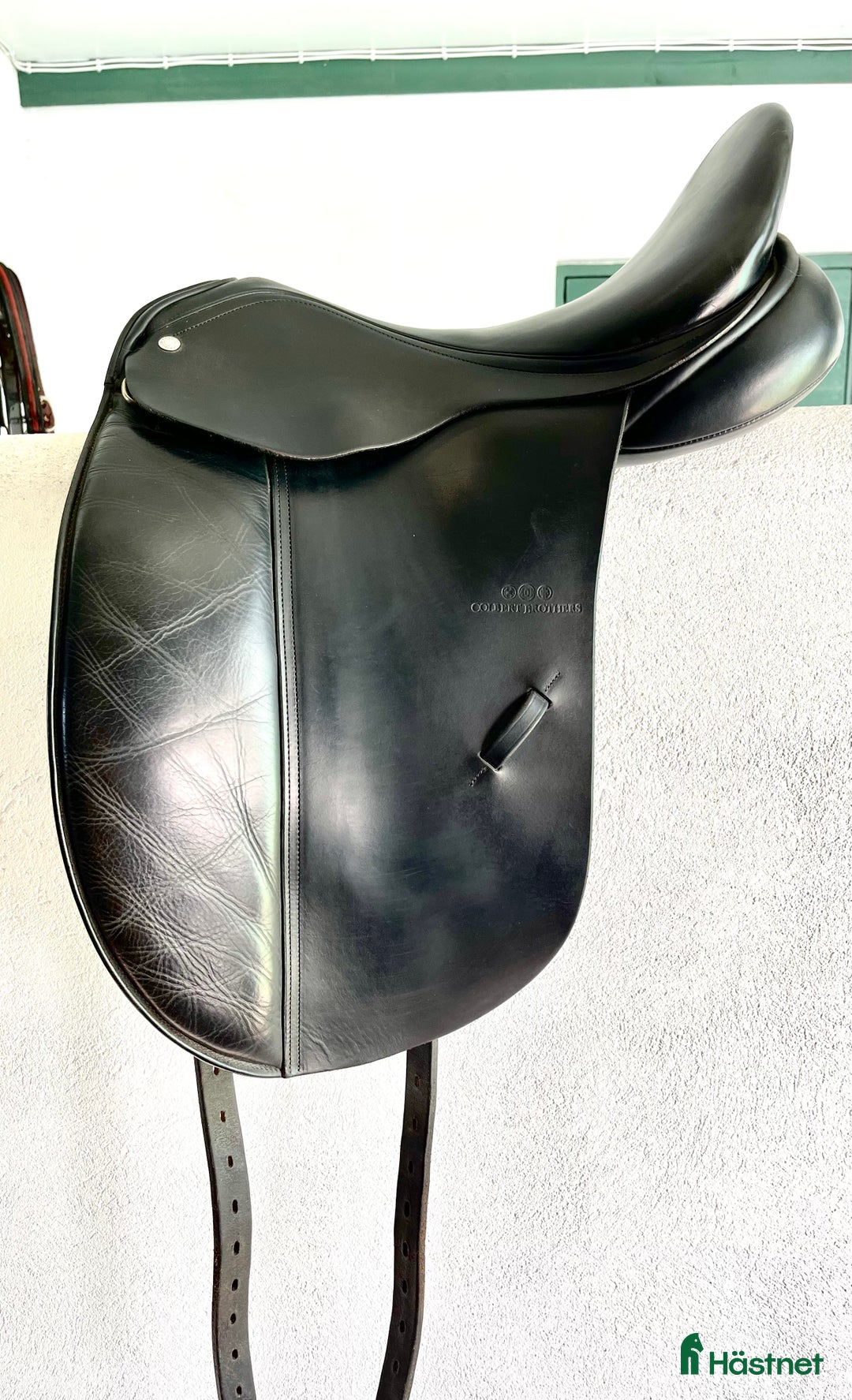 Sadlar hästutrustning till salu: Handmade Colbert Brothers Dressyr i Falköping - Annons 1