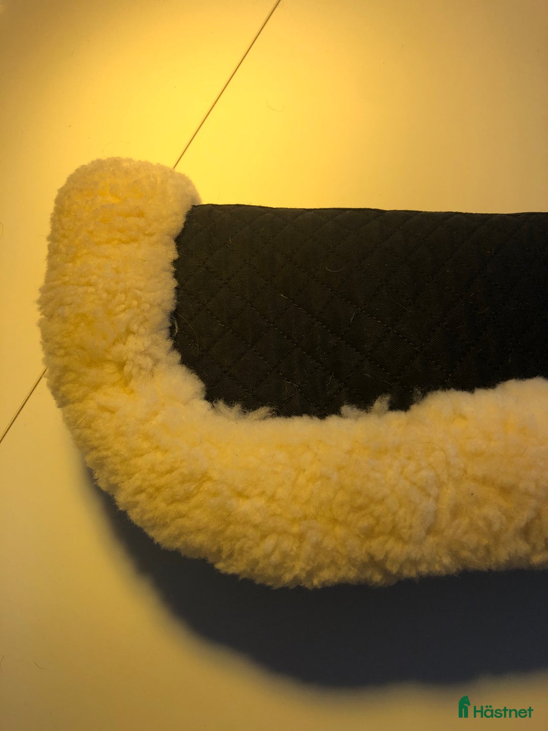 Sadeltillbehör hästutrustning till salu: Kavalkade fårskinnspad i Uppsala - Annons 5