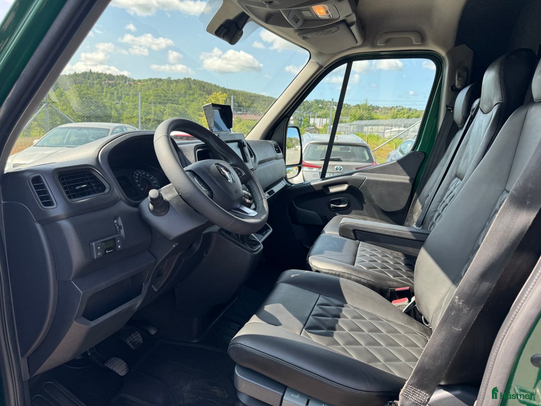 Hästlastbilar  fordon & transport till salu: Nybyggd Hästbuss Renault Master i Partille - Bild 12
