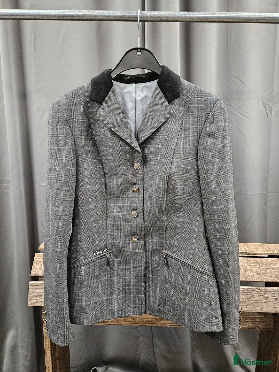 Jackor & Kavajer ryttarutrustning till salu: Kavaj, 80, Pikeur i Gällivare - Annons 1