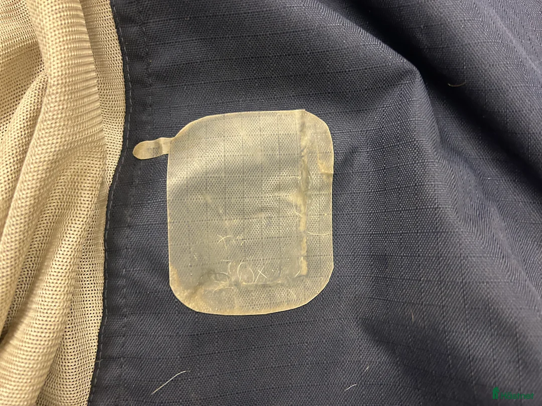 Täcken hästutrustning till salu: Täcken i Gävle - Annons 4