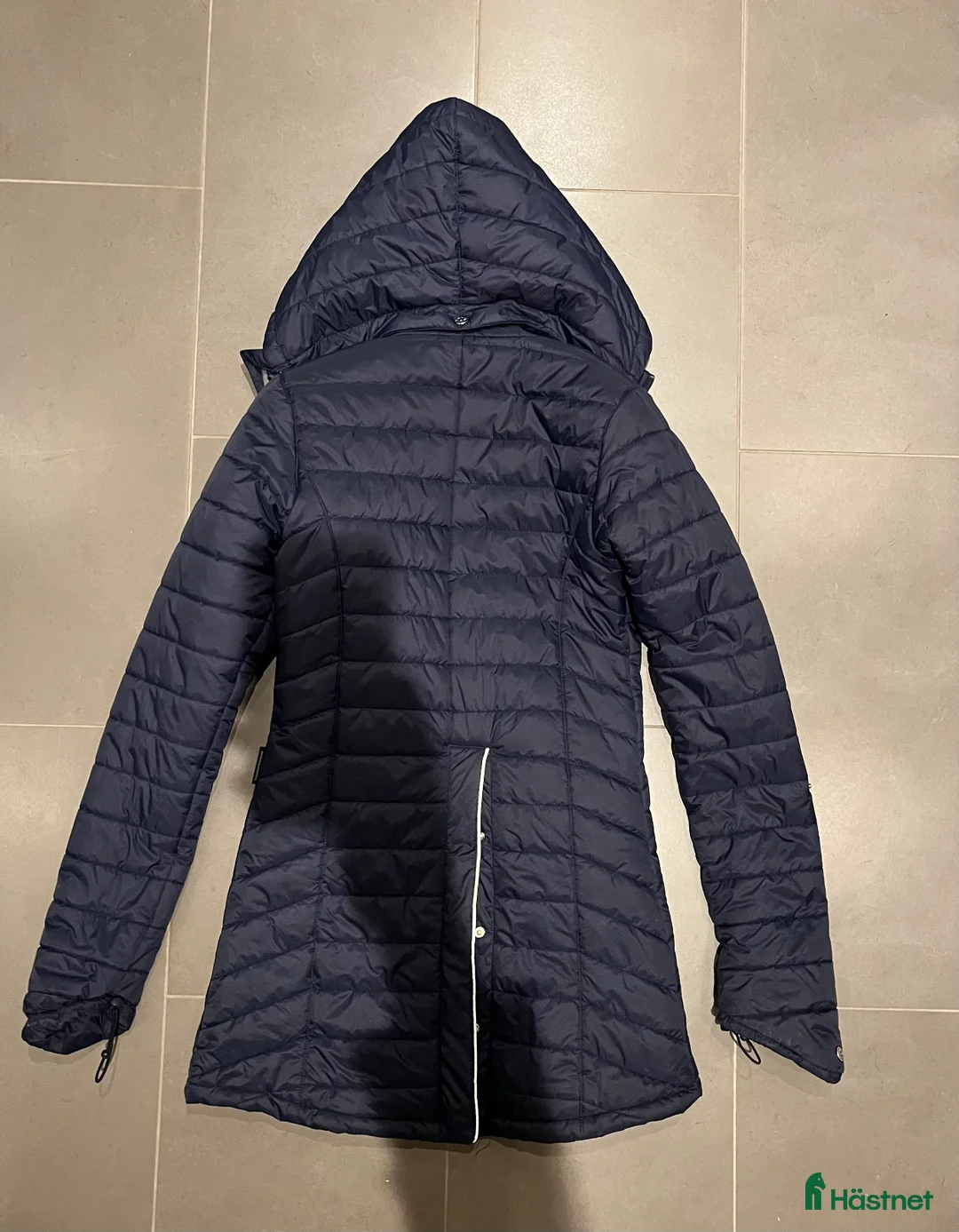 Jackor & Kavajer ryttarutrustning till salu: Uhip vinterkappa i Bromma - Annons 2