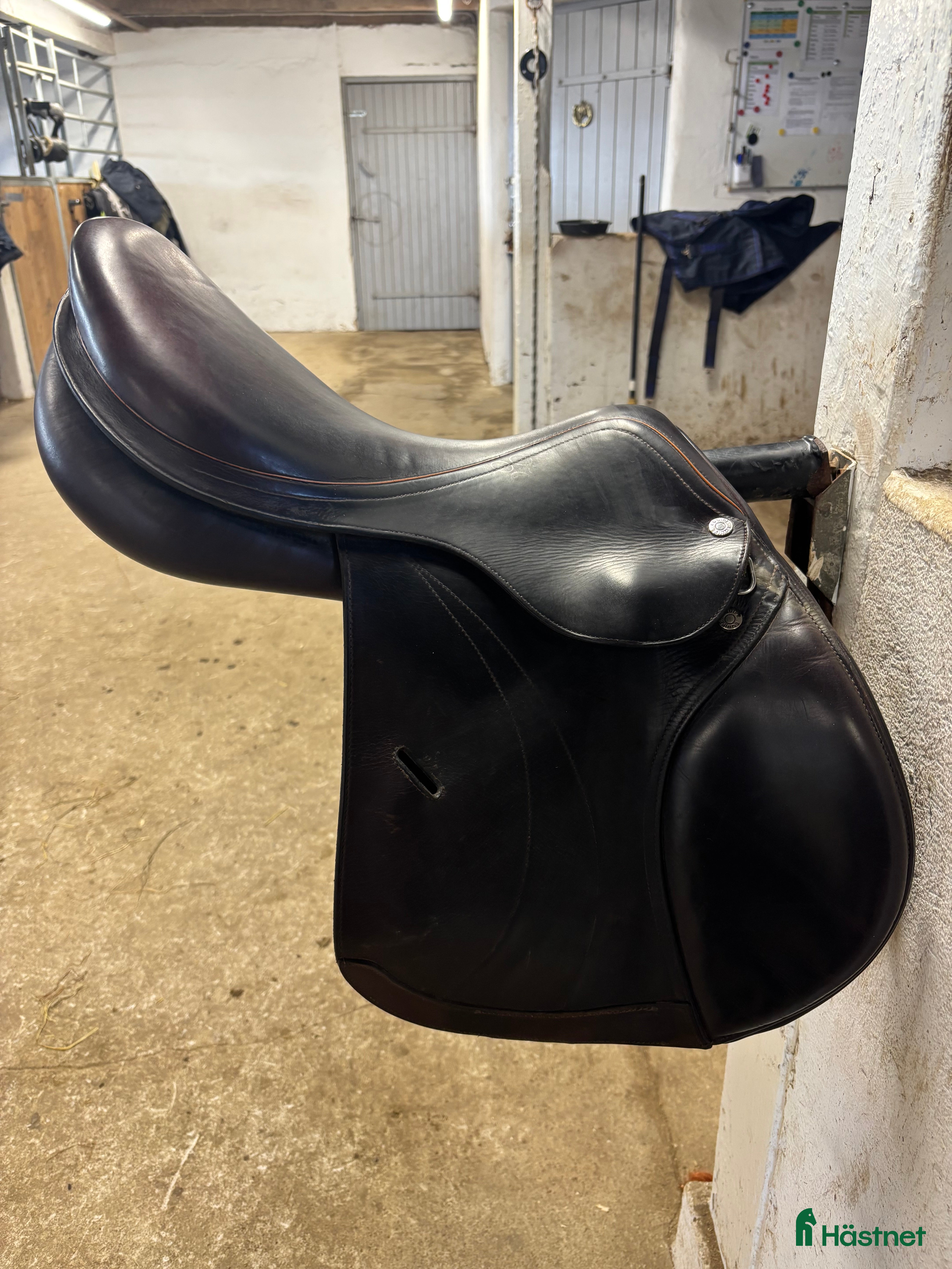 Sadlar hästutrustning Equipe Linnea 17” - Annons 1