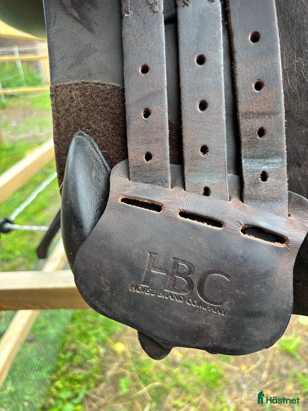 Sadlar hästutrustning till salu: Hoppsadel i nyskick i Veberöd - Annons 3