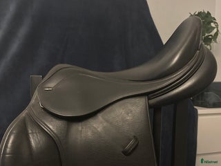 Sadlar hästutrustning till salu i Östersund - Annons 1