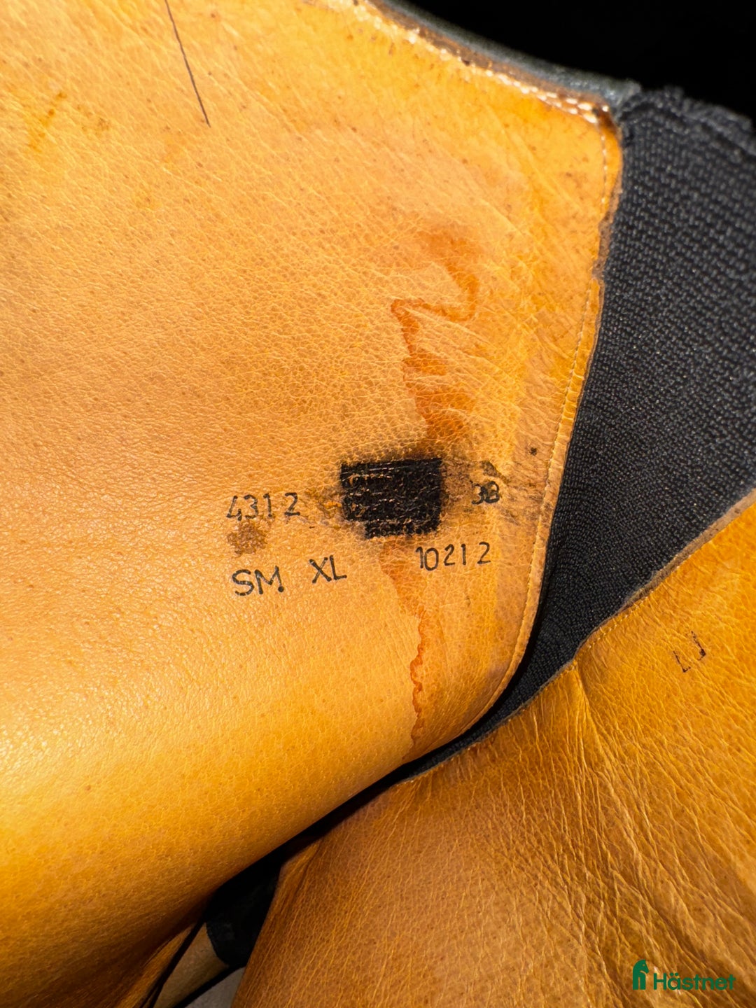 Ridstövlar ryttarutrustning till salu: DeNiro 38 Höjd SM  vidd XL i Motala - Annons 4