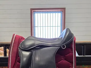 Sadlar hästutrustning till salu: Karlslund kontakt 3 i Vessigebro - Annons 2