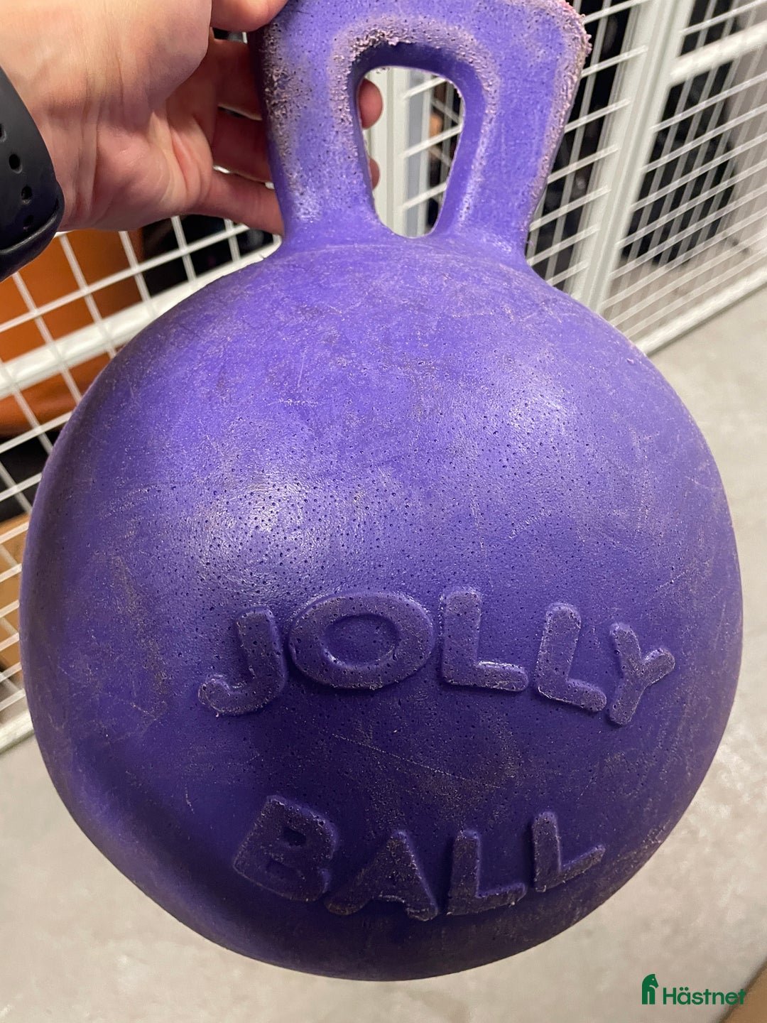Stallinredning, stängsel & gård övrig utrustning till salu: Leksak Jolly Ball i Täby - Annons 2