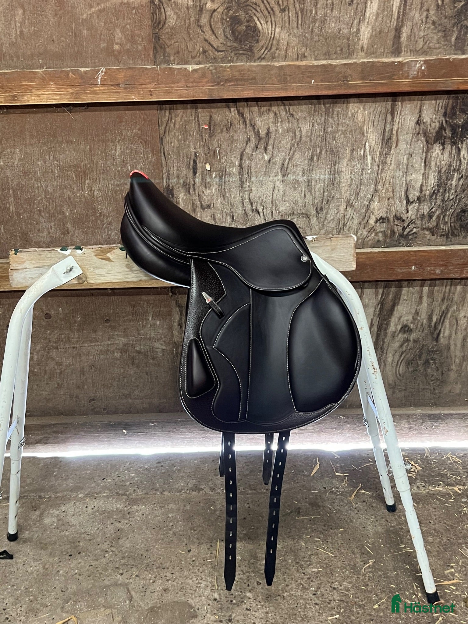 Sadlar hästutrustning till salu: Equipe EK-Evo 16,5” - Annons 2