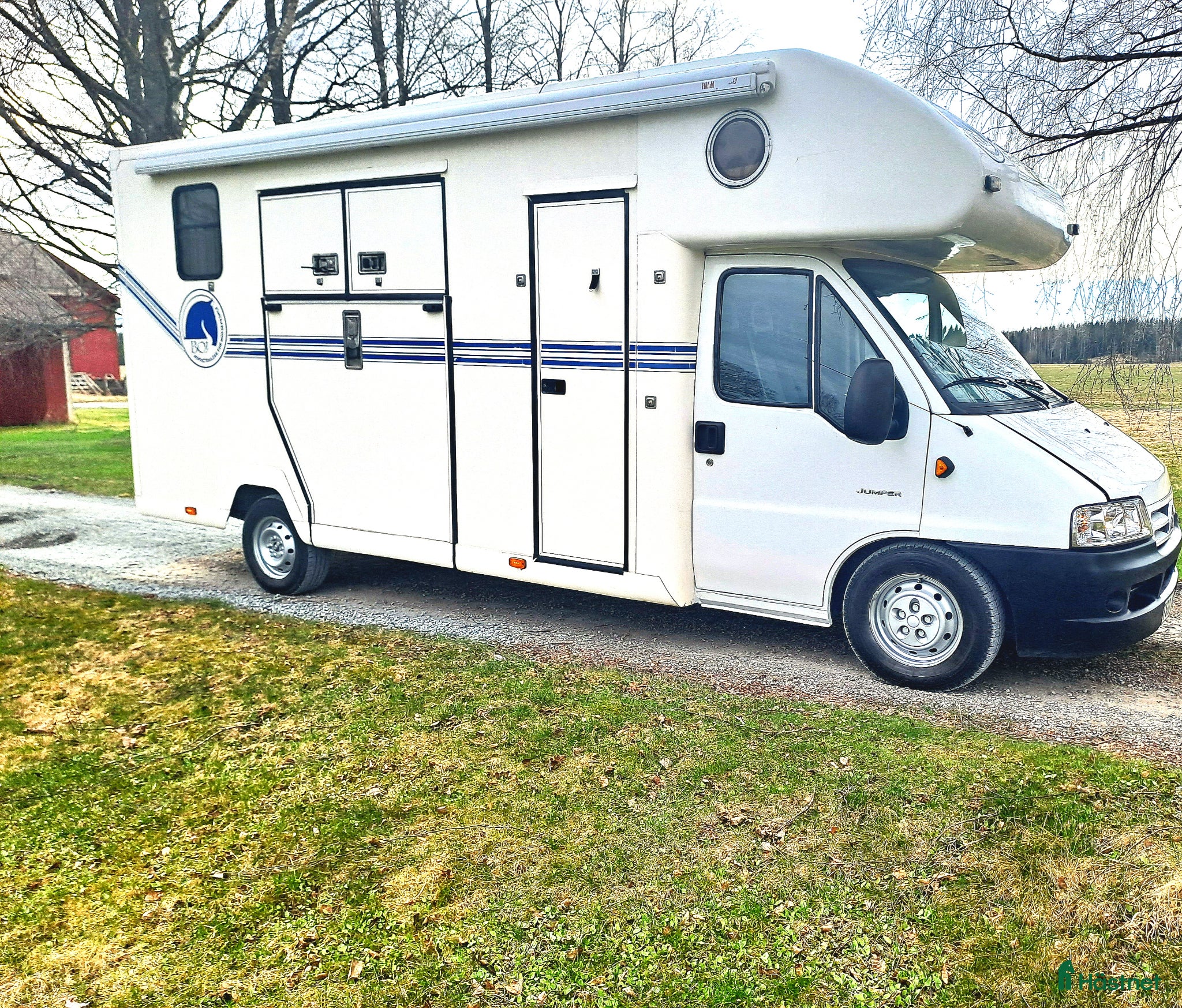 Hästlastbilar  fordon & transport till salu: En fräsch B kortare  - Annons 1