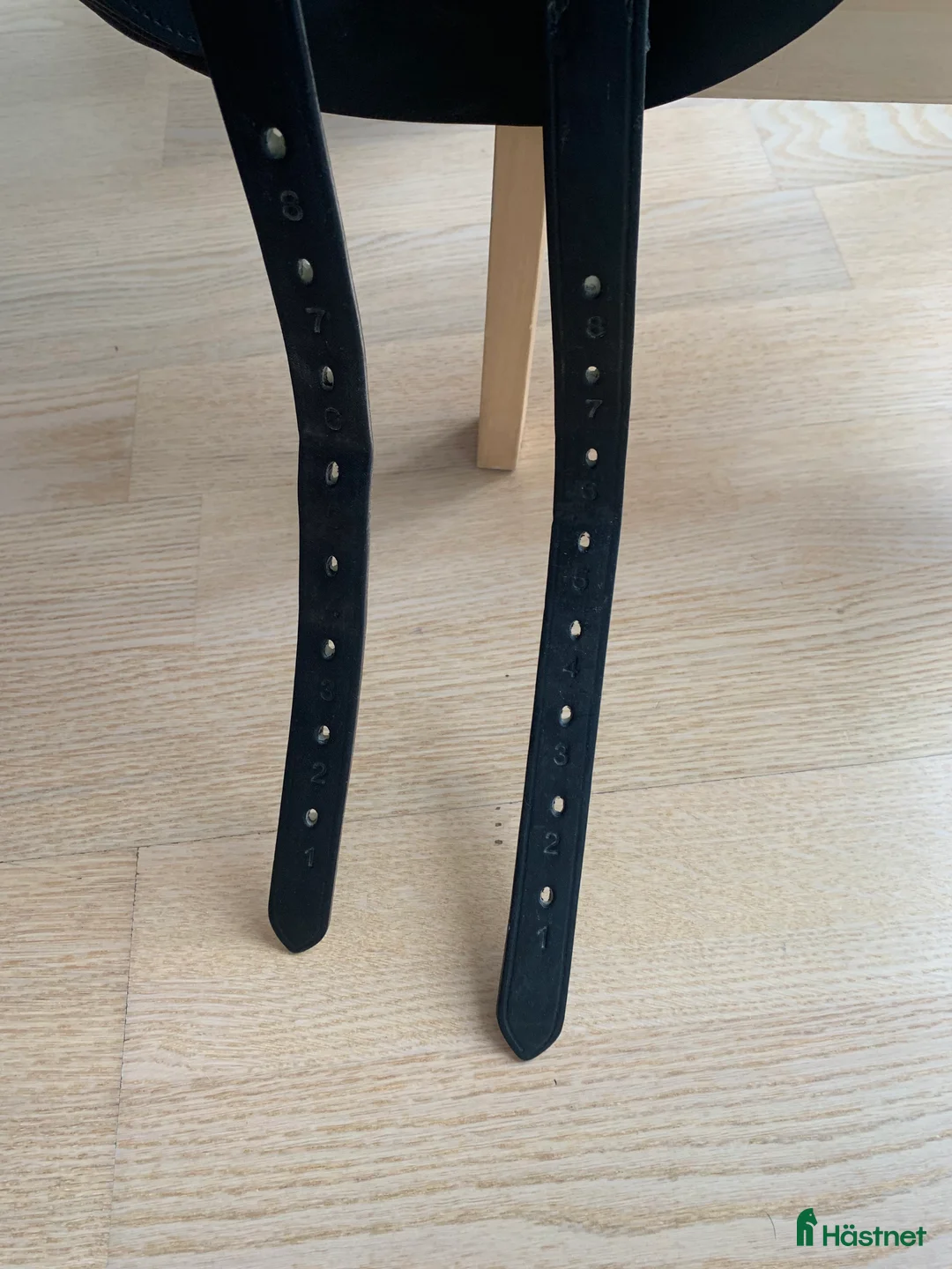 Sadlar hästutrustning till salu: Ikonic dressyr 16,5”. Koppjärn i Veddige - Annons 11