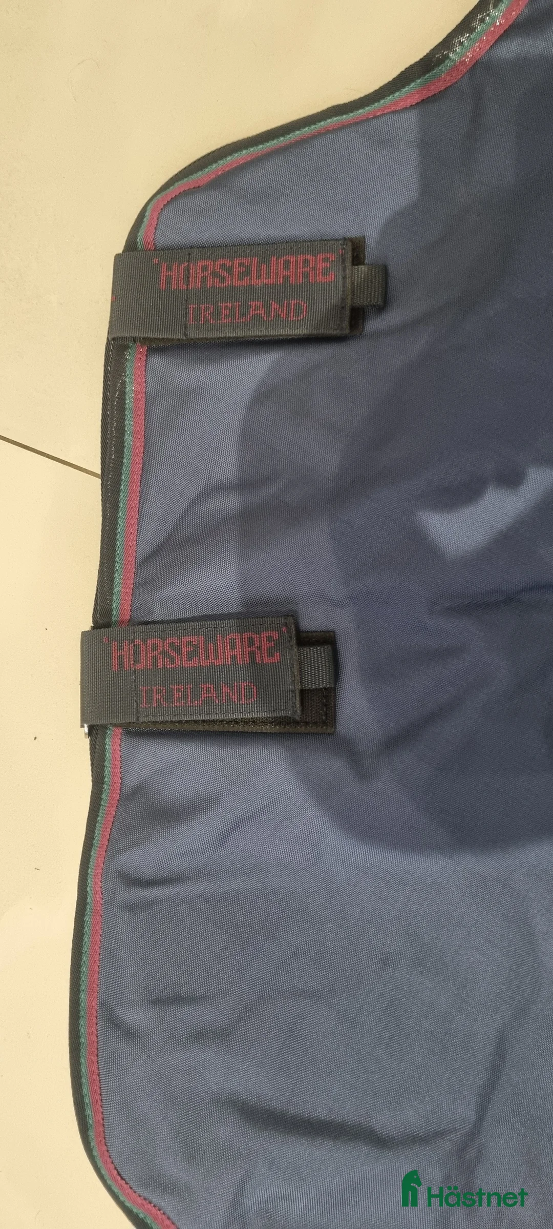 Täcken hästutrustning till salu: 150g hals till Horseware Rambo utetäcken, stl M  i Södertälje - Annons 2