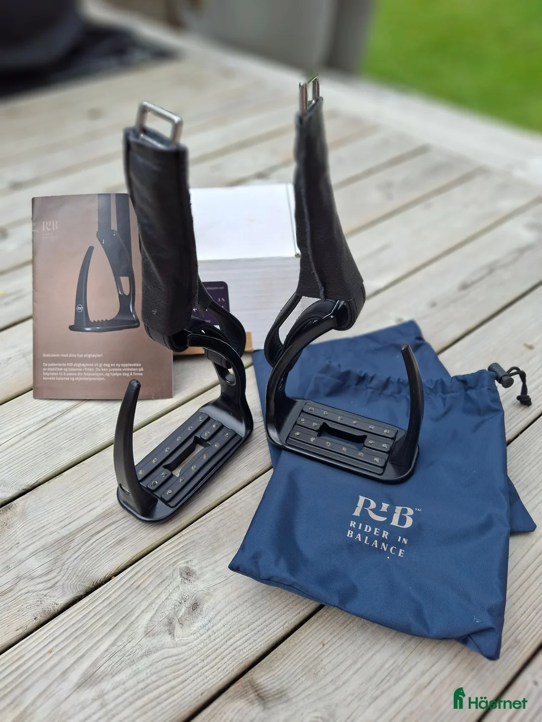 Stigbyglar hästutrustning till salu: Rider in balance stigbyglar och straps - Annons 6