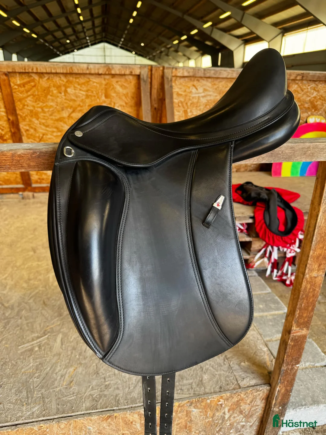 Sadlar hästutrustning till salu: Equipe Olympia dressyr i Ronneby - Annons 1