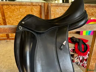 Sadlar hästutrustning Equipe Olympia dressyr i Ronneby - Annons 12