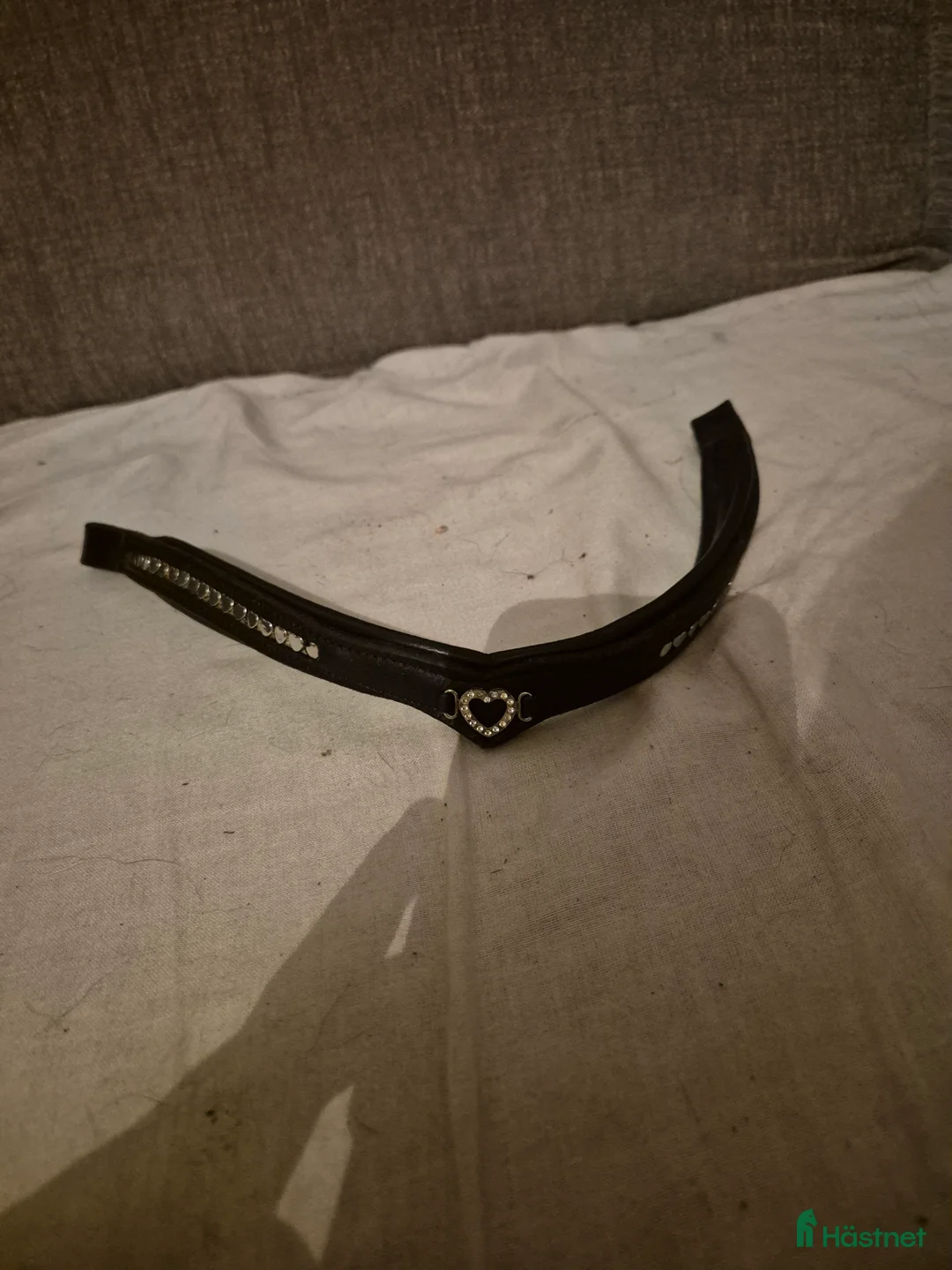 Övrig Hästutrustning hästutrustning till salu: Pannband med hjärtan  i Nybro - Annons 2