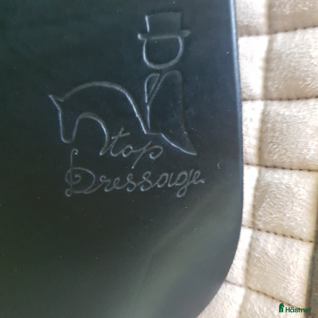 Sadlar hästutrustning till salu: Prestige top dressage 17"/35 i Tranås - Annons 8