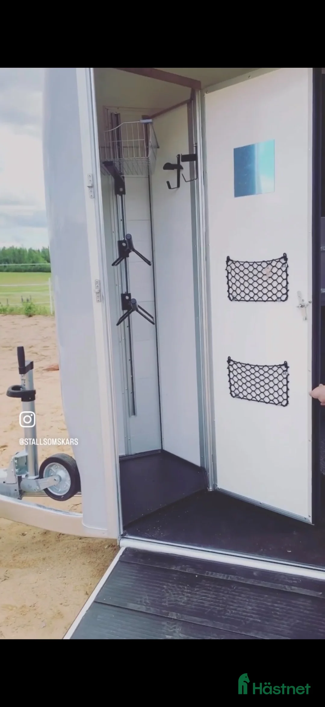 Hästtransporter  fordon & transport till salu: Knappt använd Cheval liberte Touring - Annons 3