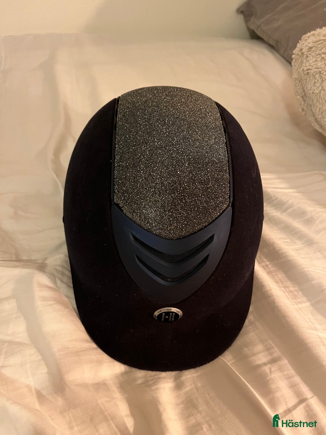 Hjälmar ryttarutrustning till salu: OneK defender i Torna-hällestad - Annons 2