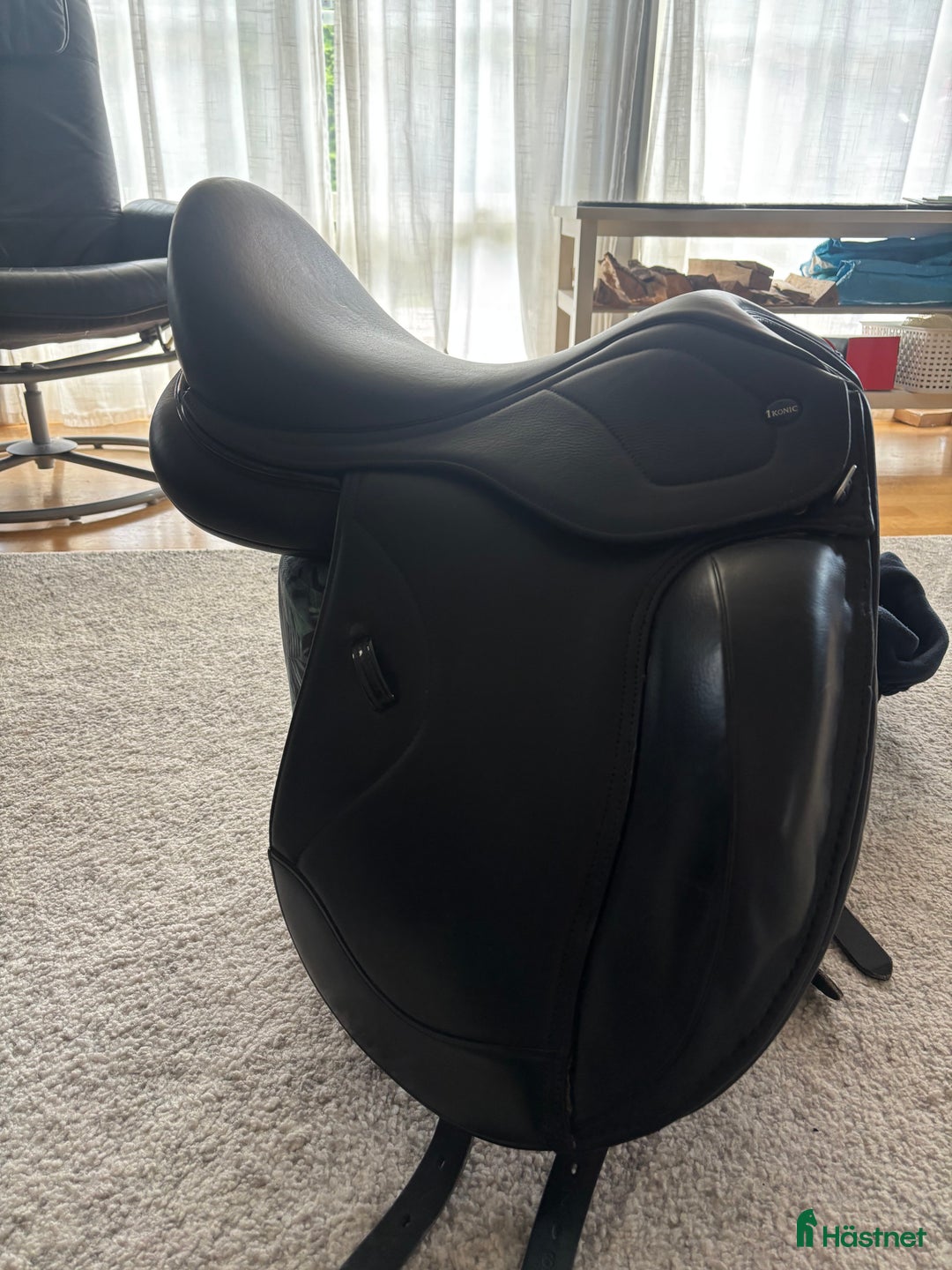 Sadlar hästutrustning till salu: Ikonic light hybrid 16,5” koppjärn i Karlstad - Annons 4