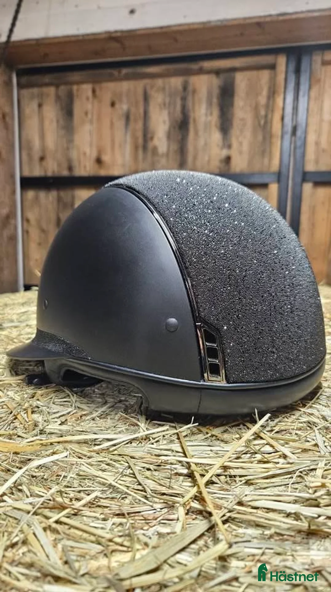 Hjälmar ryttarutrustning till salu: Samshield miss sheild Shadowmat crystal fabric i Tibro - Annons 3