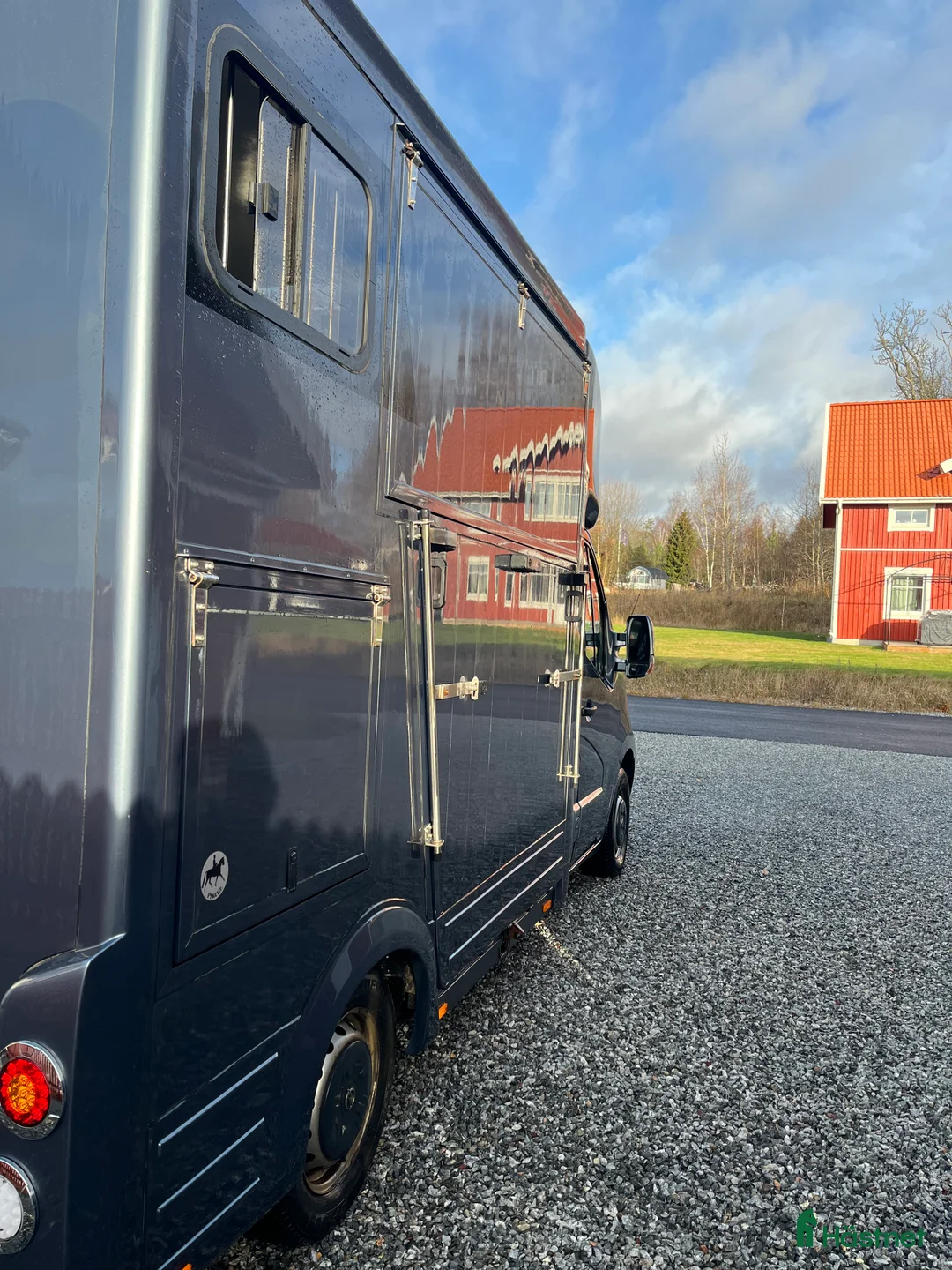 Hästlastbilar  fordon & transport till salu: B-kort hästbuss – Opel Movano, hästdel från 2021 i Nykvarn - Annons 5