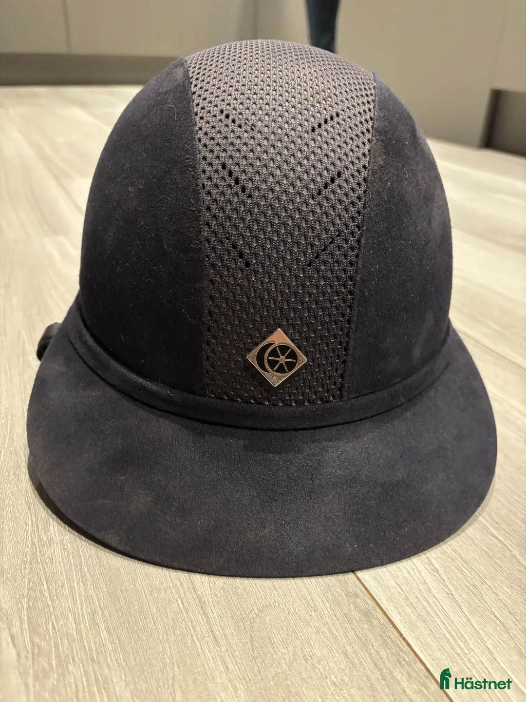 Hjälmar ryttarutrustning till salu: Charles Owen SP8 Plus i Oskarshamn - Annons 1