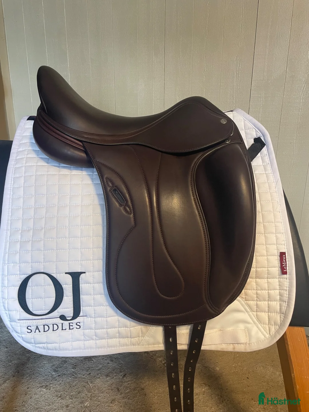 Sadlar hästutrustning till salu: Ny Equipe Oracel Largo 17” - Annons 2