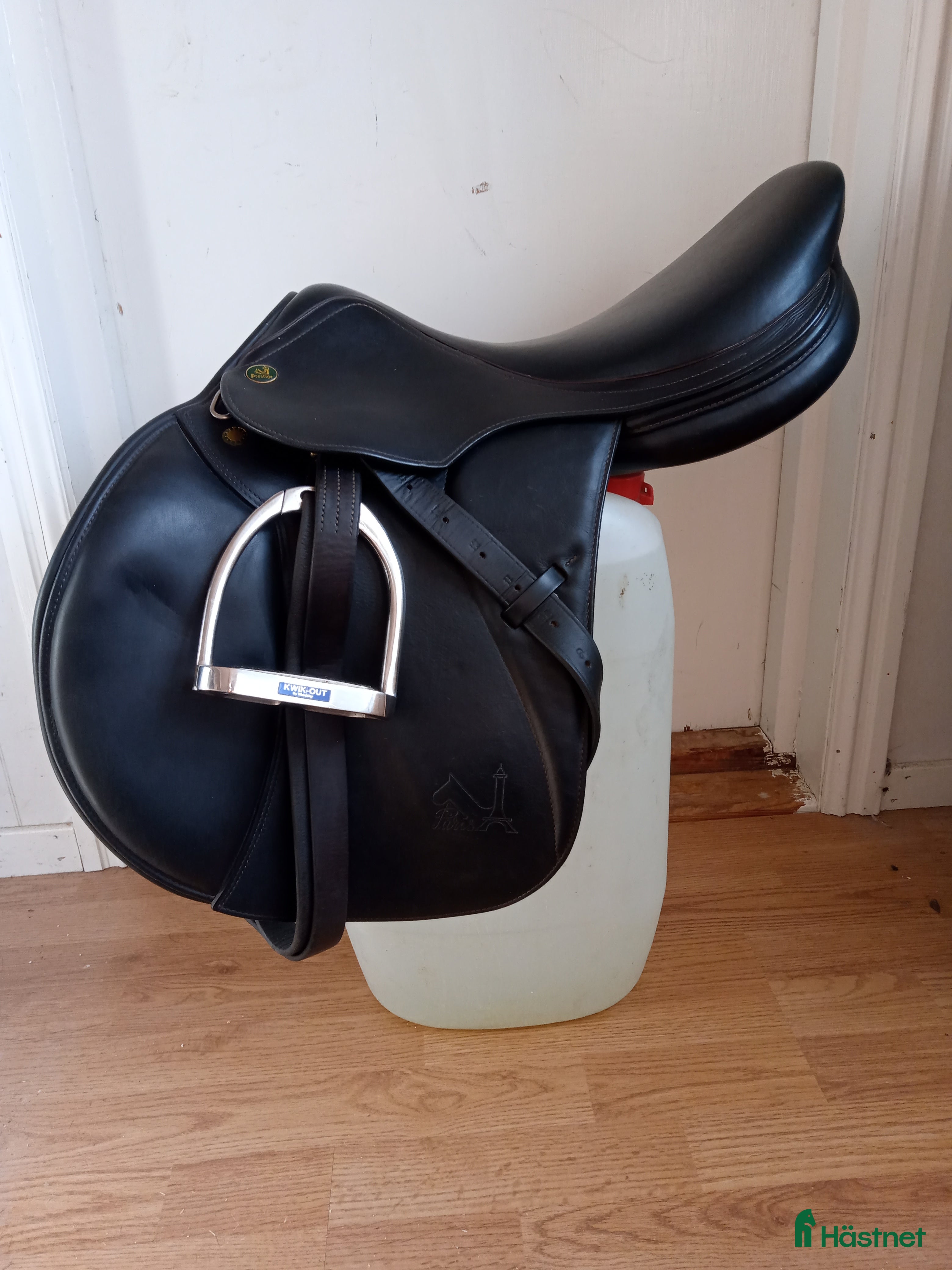 Sadlar hästutrustning Hoppsadel Prestige Paris D - Annons 1