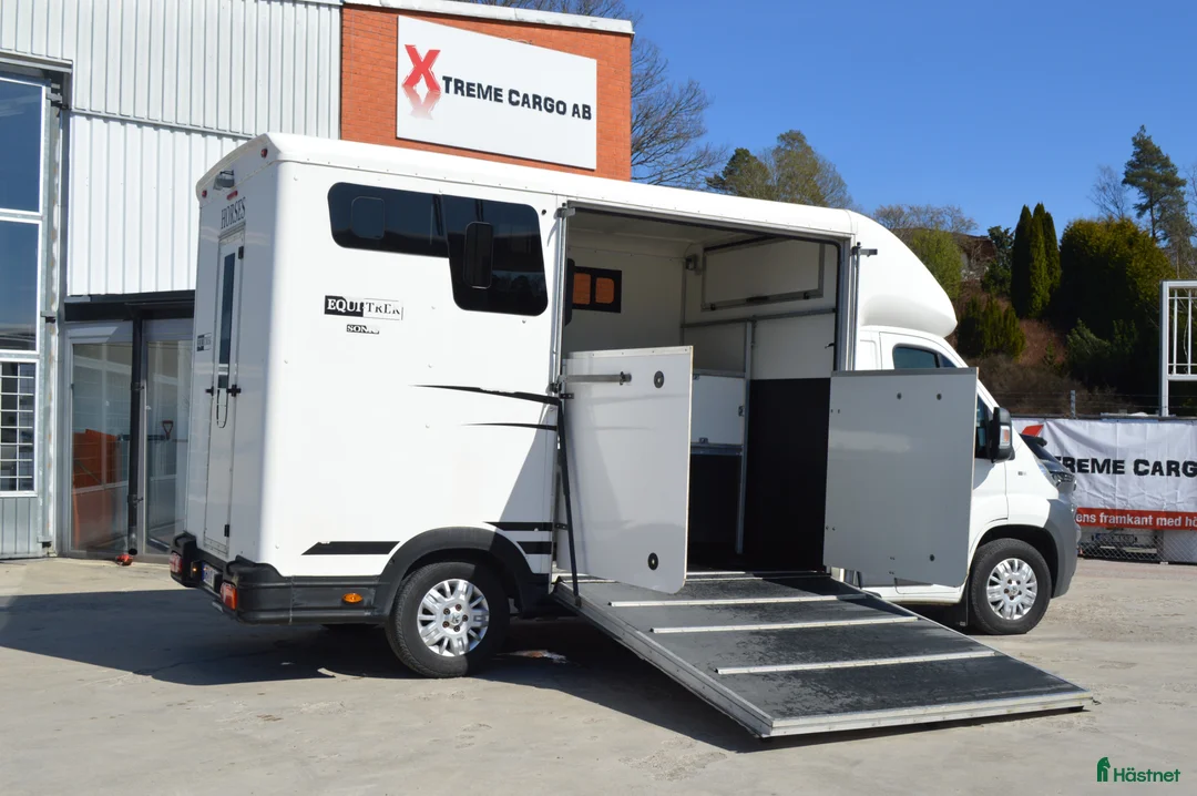 Hästlastbilar  fordon & transport till salu: Equitrek 3 sits 2014 4850mil  - Annons 9