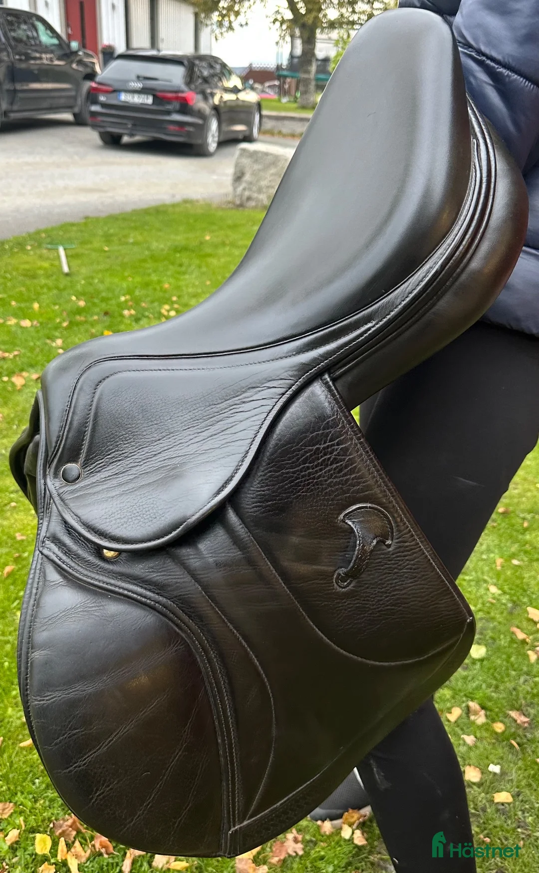 Sadlar hästutrustning till salu: Ergo X2 hoppsadel. 17,5” Vid - Annons 2